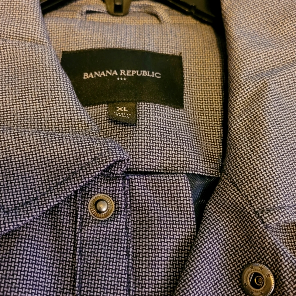 Banana Republic Men’s Schoeller Nylon Mac Charcoal Trench Jacket Size XL.